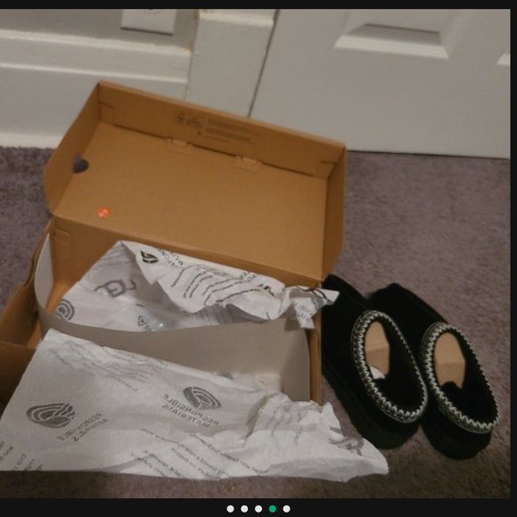 Ugg Tasman Slippers - Picture 2 of 5